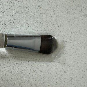 Trish Mc Evoy classic foundation brush NEW
